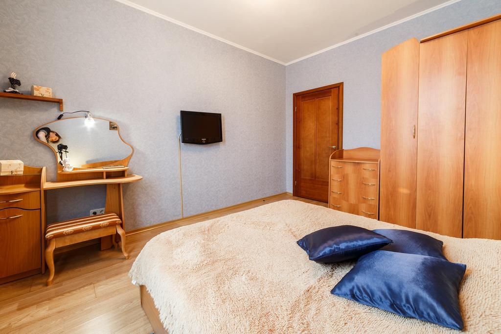 Apartment Domashny Uyut Na Belinskogo 41 Luxe Jekaterinenburg Buitenkant foto