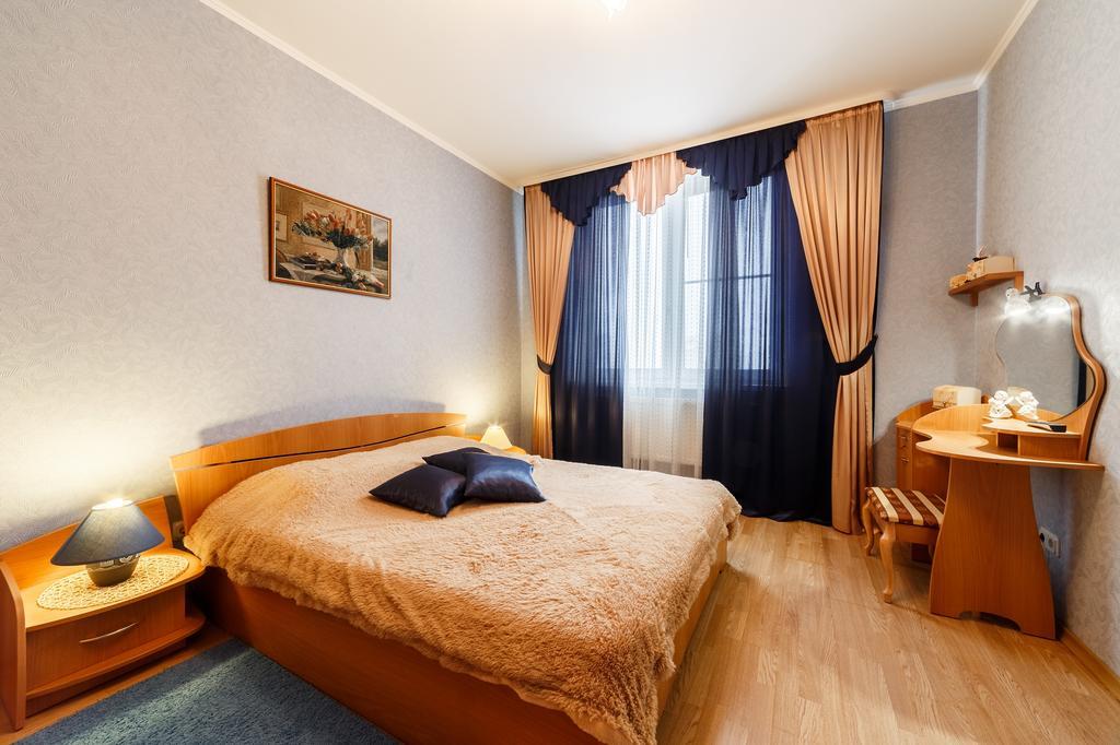 Apartment Domashny Uyut Na Belinskogo 41 Luxe Jekaterinenburg Buitenkant foto