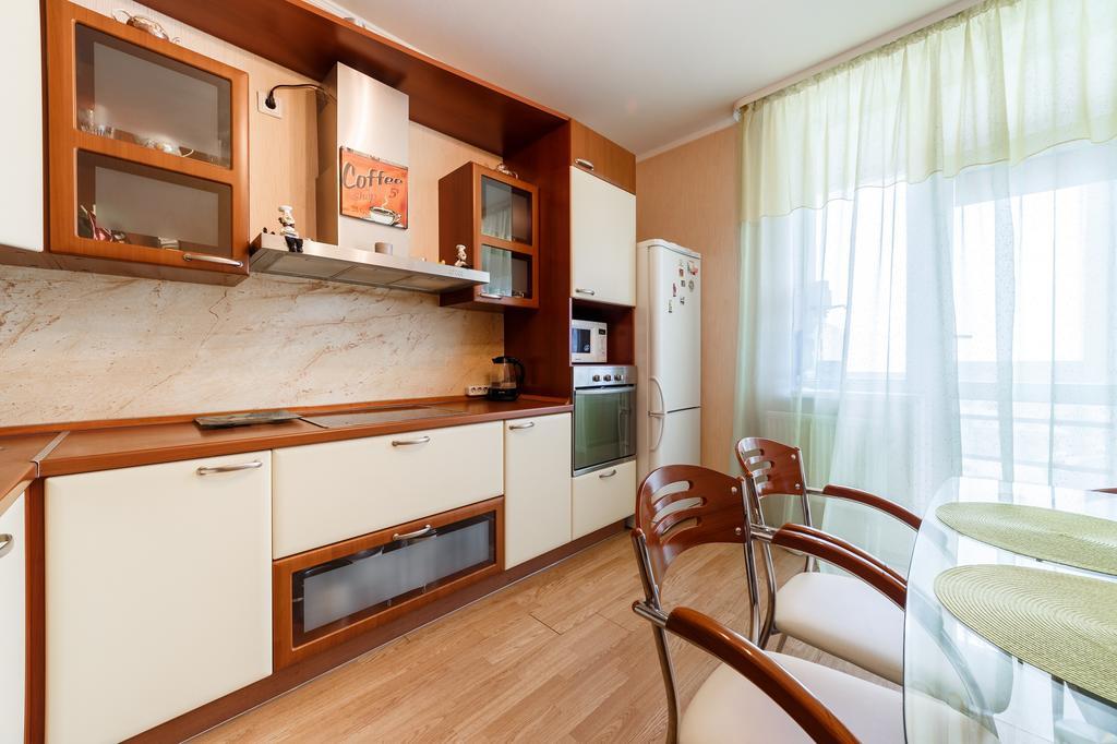 Apartment Domashny Uyut Na Belinskogo 41 Luxe Jekaterinenburg Buitenkant foto